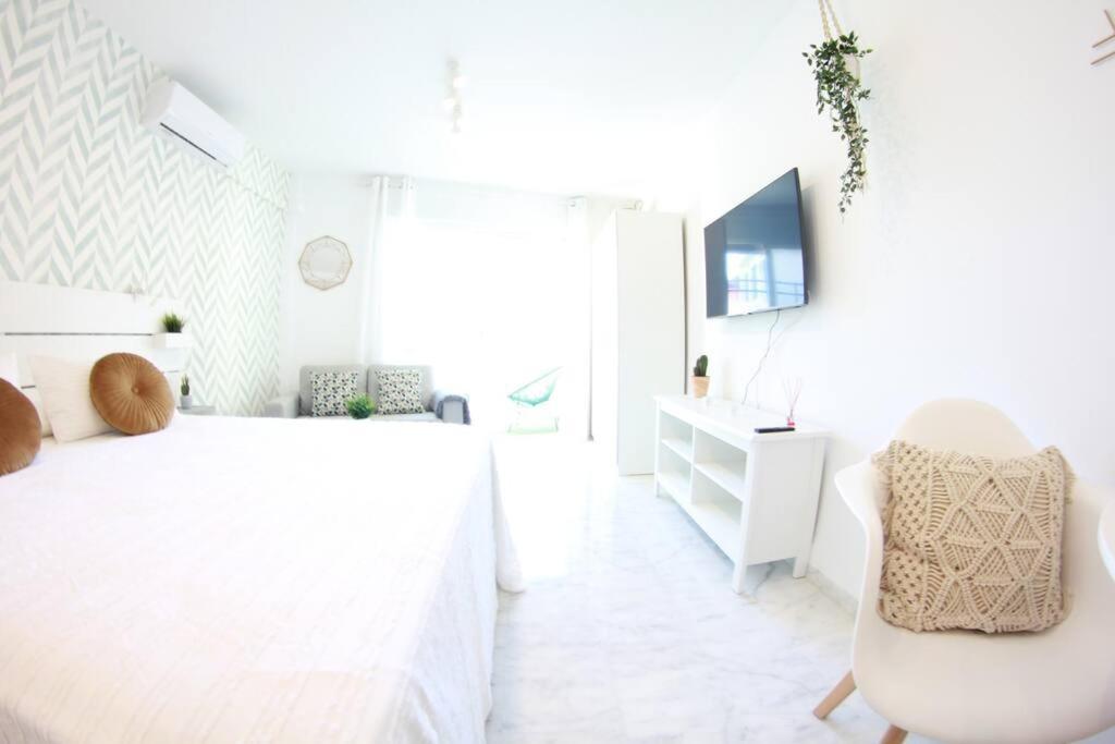 Torremolinos - New Central Studio Plata With Balcony Lägenhet Exteriör bild